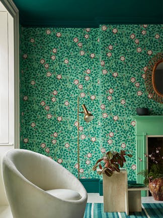 Green floral wallpaper (Briar Rose - Green Verditer) with deep green ceiling (Mid Azure Green) and baseboards in living room.